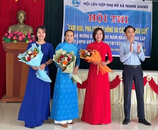 Đoàn thanh niên tặng quà